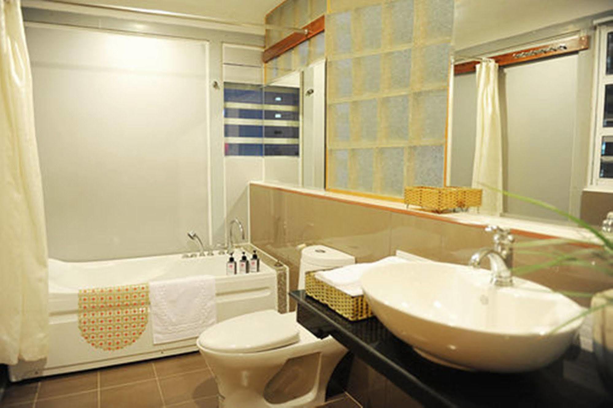 Thuy Sakura Hotel & Serviced Apartment Ho Si Minh-város Kültér fotó